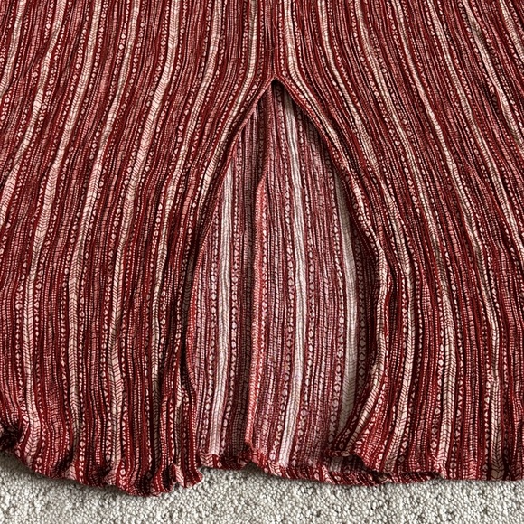 Hem & Thread Red and Cream Patterned Dress With Pockets Women’s Size Medium - Picture 6 of 7